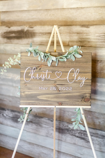 A welcome wedding sign for Texas Wedding Ministers couple